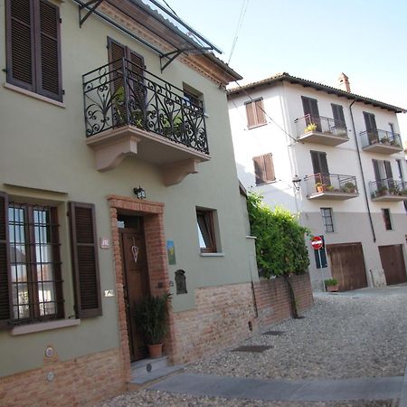 Alla Torre - Nel Cuore Del Borgo Storico Castagnole delle Lanze Exteriör bild