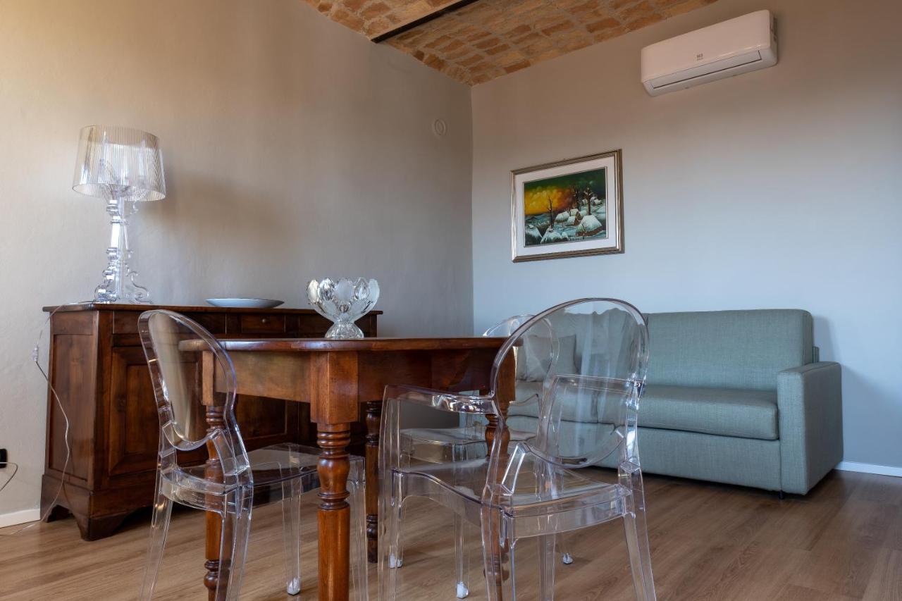 Alla Torre - Nel Cuore Del Borgo Storico Castagnole delle Lanze Exteriör bild