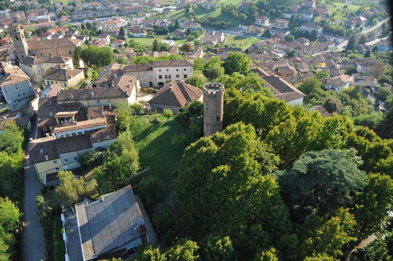 Alla Torre - Nel Cuore Del Borgo Storico Castagnole delle Lanze Exteriör bild