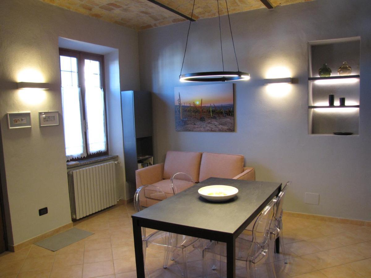 Alla Torre - Nel Cuore Del Borgo Storico Castagnole delle Lanze Exteriör bild